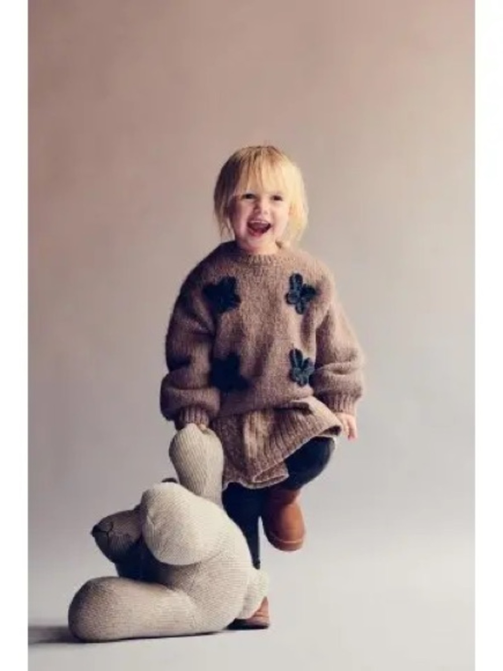 Zara Sz 3T Knit Sweater Mauve Gray Flower Appliqués